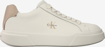 Baskets basses Calvin Klein en beige : devant