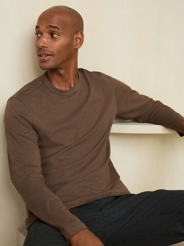 Next Bluser & t-shirts 'Supima®' i brun: forside