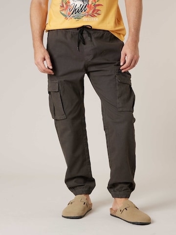 Regular Pantalon Deeluxe en gris