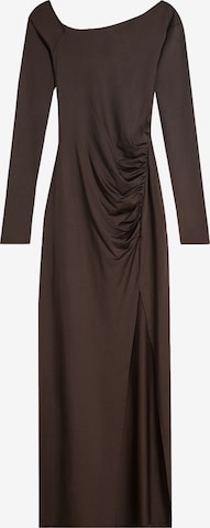 BershkaHaljina - smeđa boja: prednji dio