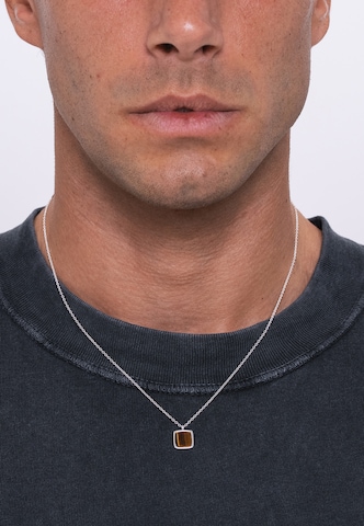 Commen Lines Necklace in Silver: front