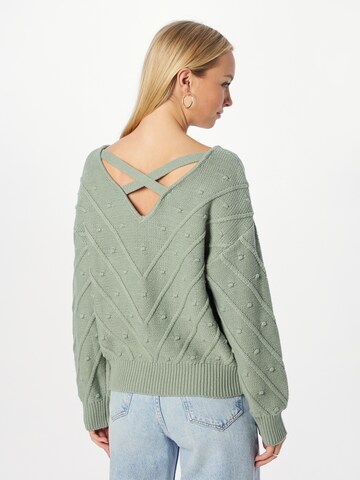 ABOUT YOU Sweater 'Hermine' in Green