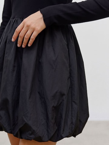 Robe 'AWDENVER' VERO MODA en noir