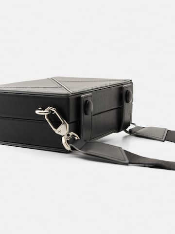Bershka Tasche in Schwarz