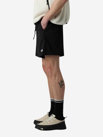 regular Pantaloni sportivi 'Class V Pathfinder Belted Short NF0A8BHV' di THE NORTH FACE in nero