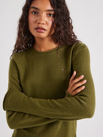 TOMMY HILFIGER Sweter w kolorze zielony