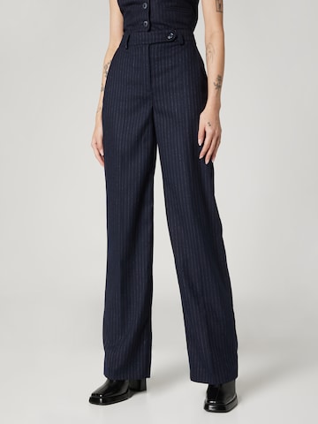 RÆRE by Lorena Rae Trousers 'Alia' in Blue: front
