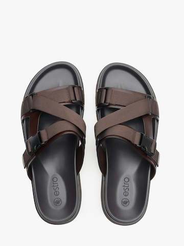 Estro Sandals '901-2' in Brown