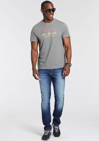 Man's World Sunglasses in Grey