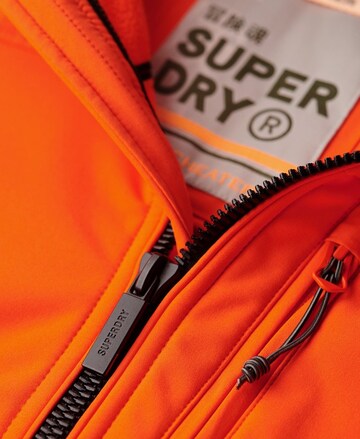 Superdry Outdoorjas in Oranje