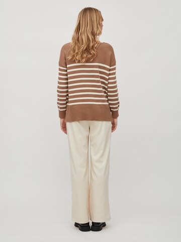 VILA Sweater 'Suza' in Brown