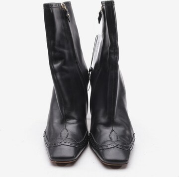 Louis Vuitton Dress Boots in 40 in Black