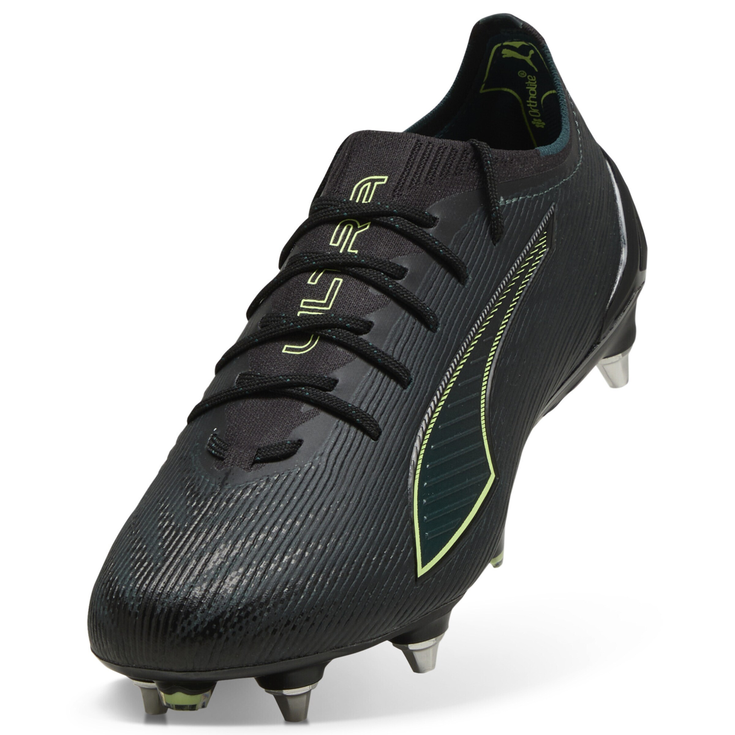 PUMA Soccer shoe 'Ultra 6 Ultimate' in Black