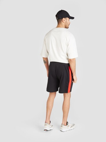 Nike Sportswear Regular Shorts 'AIR' in Schwarz