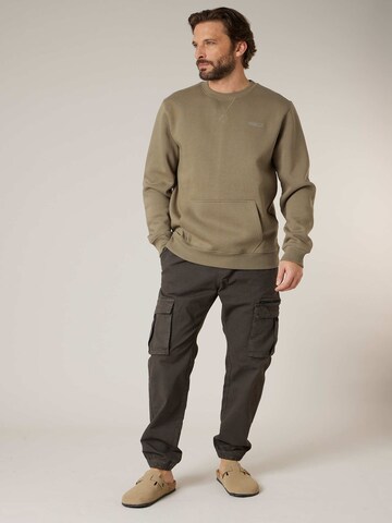 Sweat-shirt 'BENOR' Deeluxe en vert