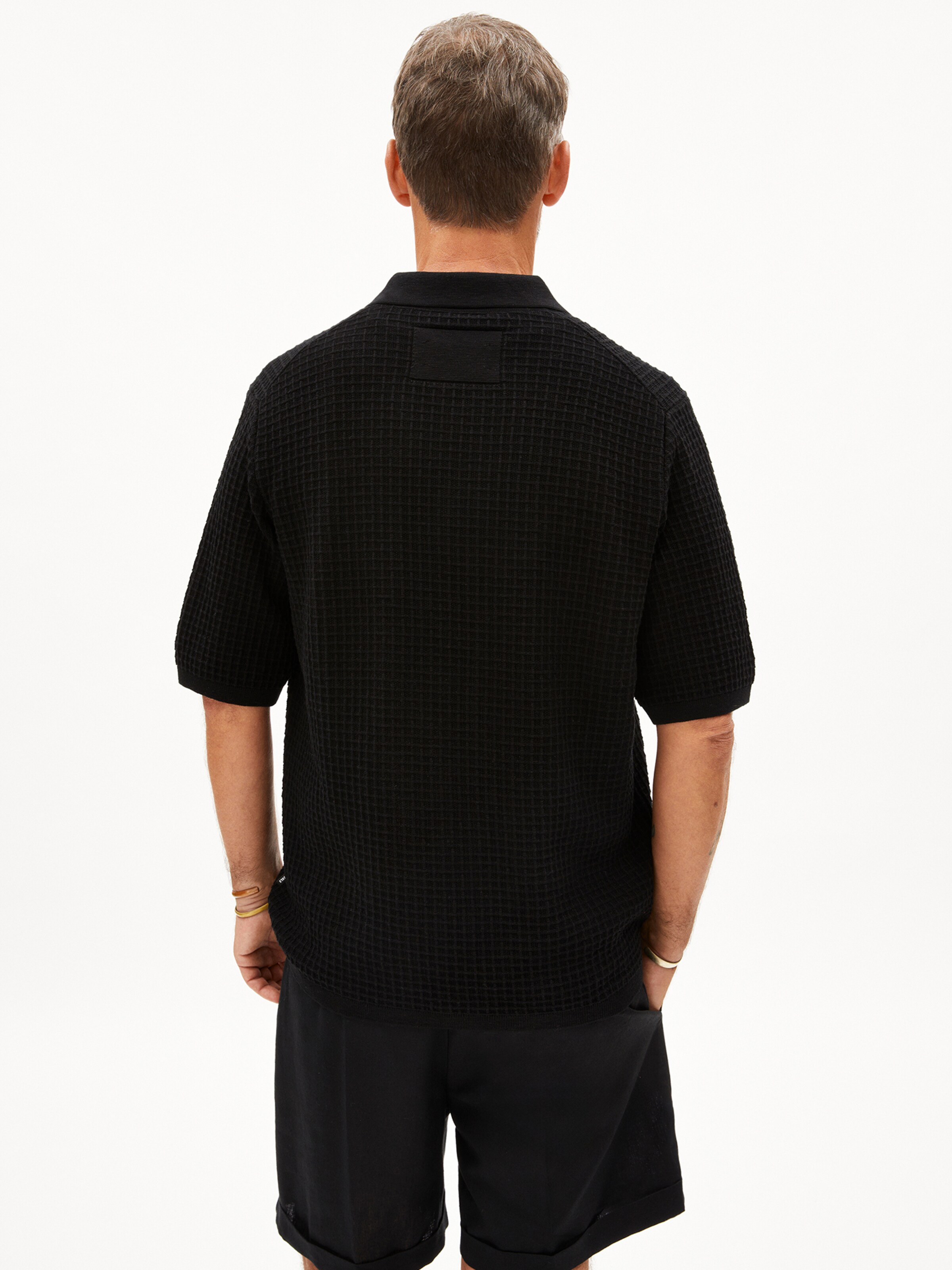 ARMEDANGELS Regular fit Gebreid vest in Zwart: voorkant