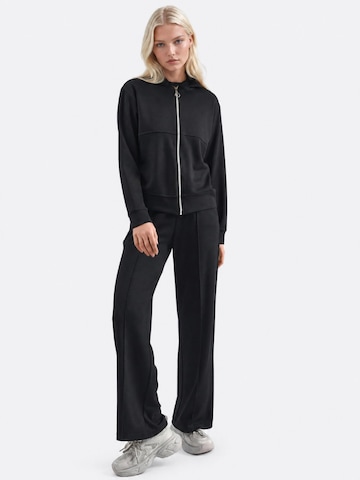 Lady Bersan Leisure suit in Black
