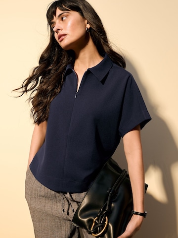 T-shirt Next en bleu : devant