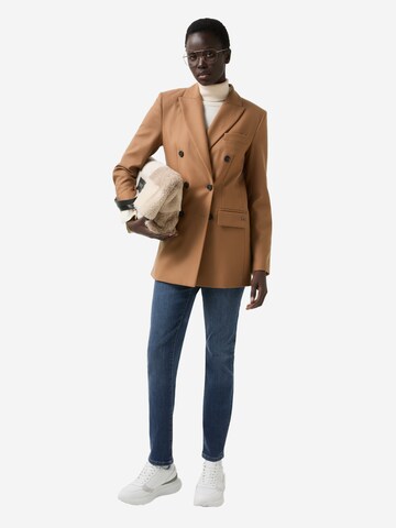 BOGNER Slimfit Jeans 'Julie' in Blau
