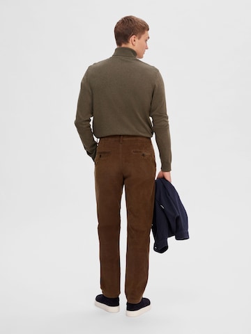 SELECTED HOMME Regular Trousers 'Miles' in Brown