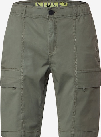 Street One MEN Cargo Pants in Green: front