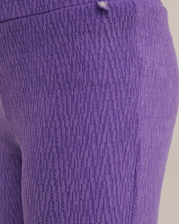 WE Fashion Flared Leggings in Purple