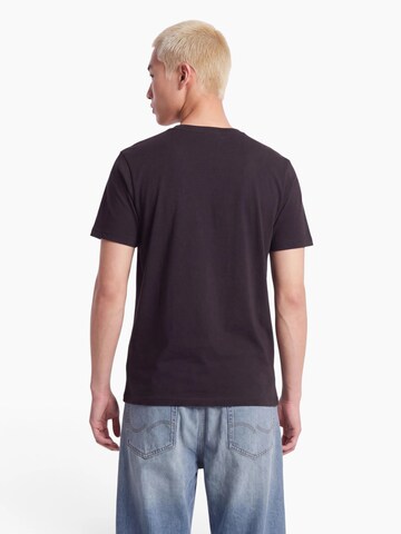 AMPLIFIED Regular Fit T-Shirt in Schwarz