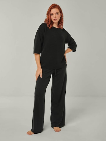 Abito da casa 'Pullover Fay & Pants Frida' di YOU LOOK PERFECT in nero