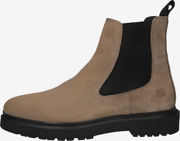 BLACKSTONE - Botas Chelsea 'MATEO' en marrón: frente