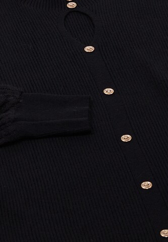 NAEMI - Pullover em preto