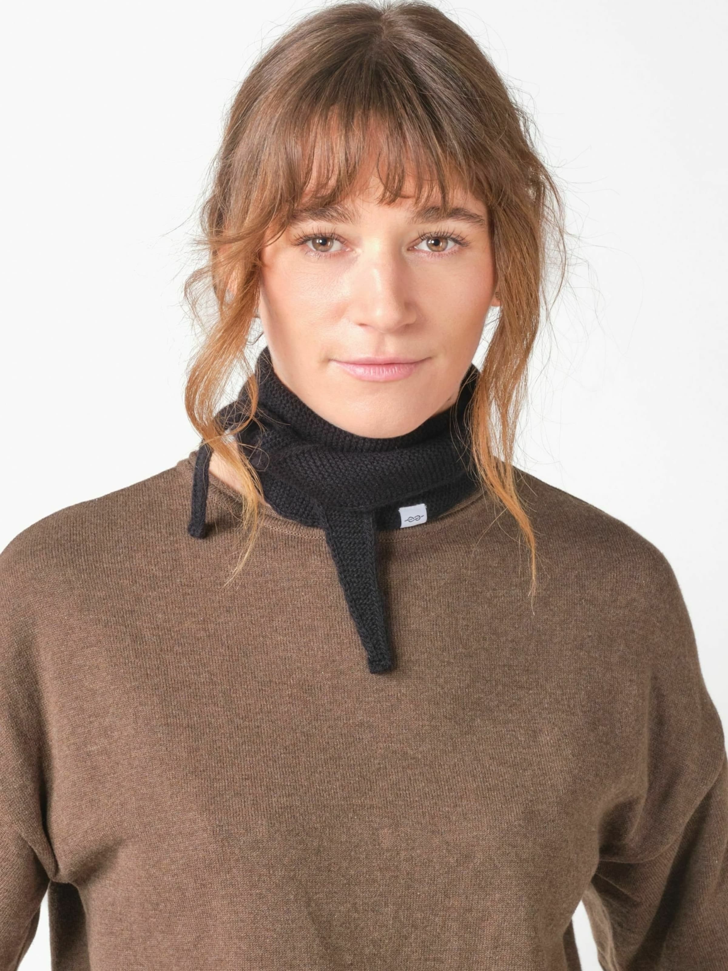 Klitmøller Sweter ' Violet ' w kolorze czarny: przód