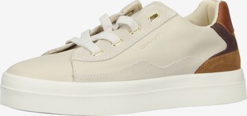 Baskets basses GANT en beige : devant