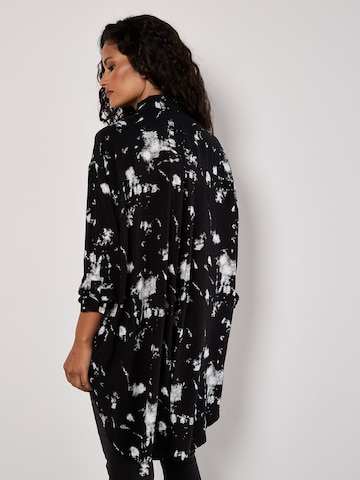 Chemisier ' ' Apricot en noir