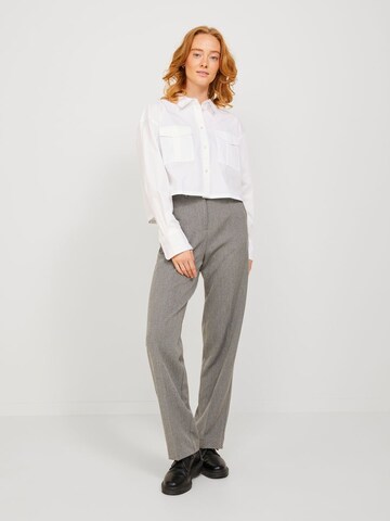JJXX Regular Trousers with creases 'Mary' in Grey