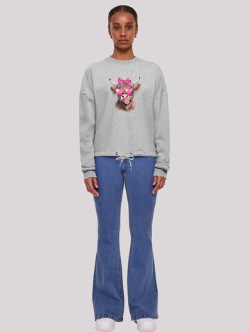Sweat-shirt 'Highland Cow Valentinstag Sonnenbrille' F4NT4STIC en gris