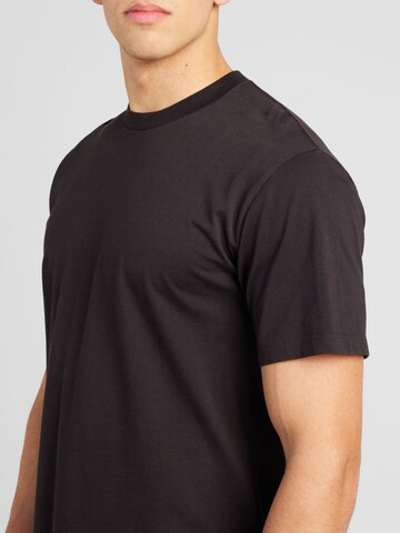 LEVI'S ® T-Shirt 'GOLD TAB' in Schwarz