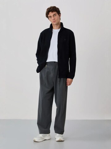 Tommy Life Jacke in Schwarz