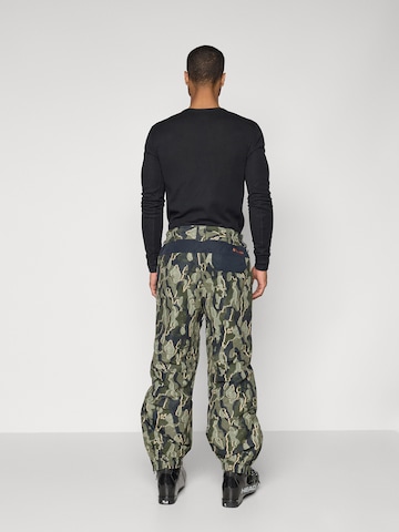 COLUMBIA Loosefit Παντελόνι φόρμας 'Coreshot™' σε πράσινο