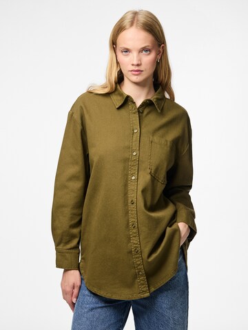 Chemisier 'PCMAISIE' PIECES en vert : devant
