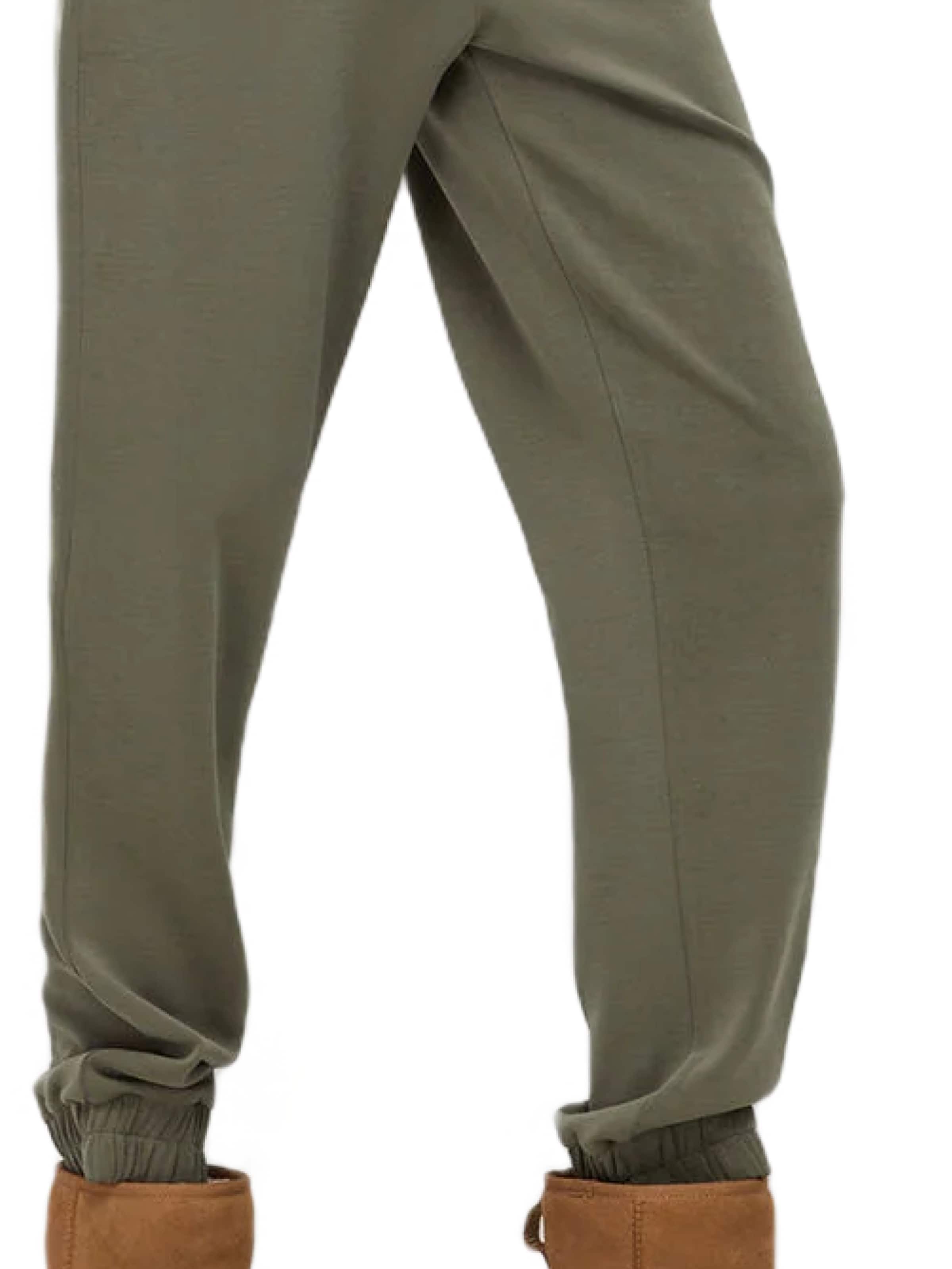 No Matter What Tapered Hose in Grün