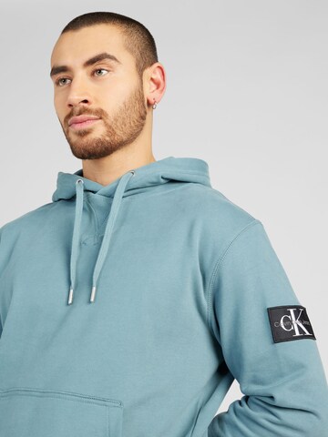 Calvin Klein Jeans Sweatshirt i blå