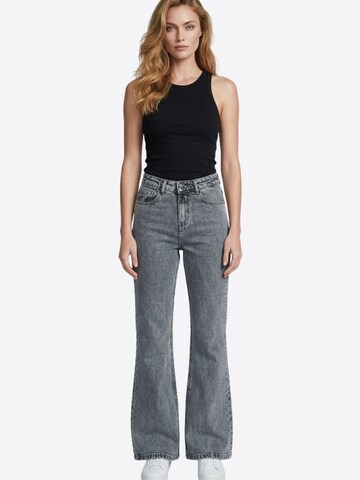 Bloazoine Regular Jeans in Grau: Vorderseite