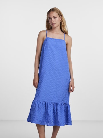 PIECES - Vestido 'Sunny' em azul: frente