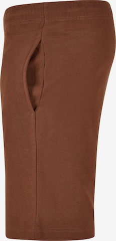 Regular Pantalon Urban Classics en marron