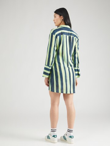TOPSHOP Платье-рубашка в Зеленый