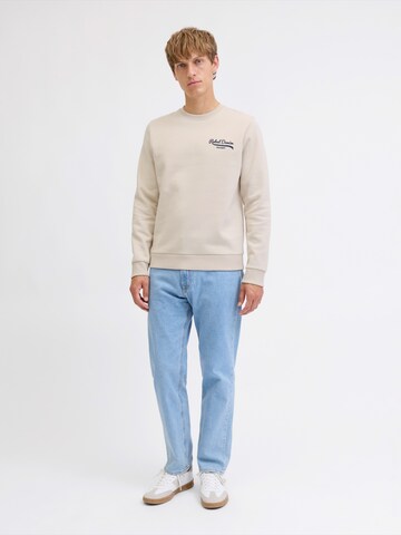 JJ Rebel Collegepaita 'JREBKIM' värissä beige