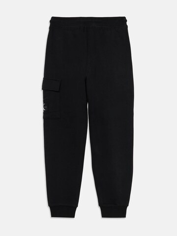 Calvin Klein Tapered Hose 'Badge' in Schwarz
