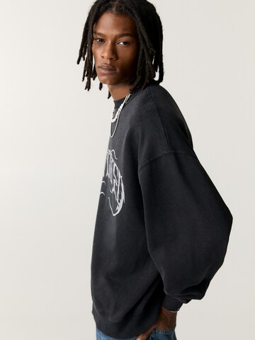 Felpa di Pull&Bear in grigio