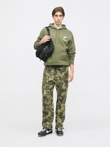 Nike Sportswear Regular Панталон в зелено