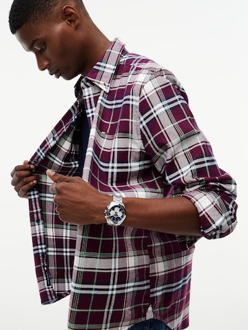 Tommy Jeans Regular fit Button Up Shirt in Purple